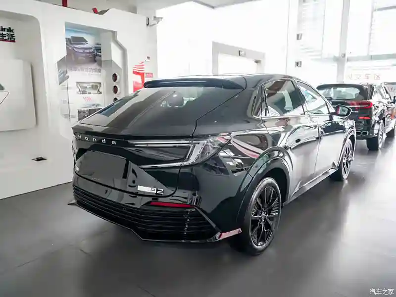  2024 HONDA E:NP2 TOP-2