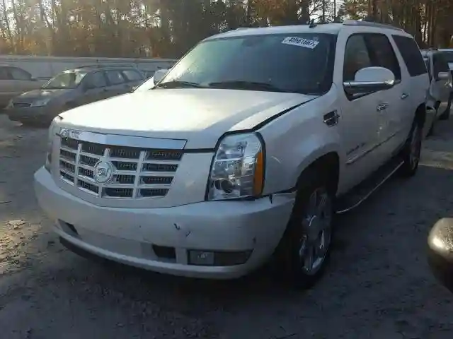 1GYS4HEF9BR192004 2011 CADILLAC ESCALADE ESV LUXURY-1