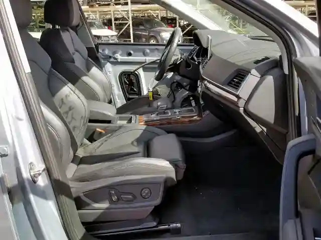 WA1BNAFY3J2058326 2018 AUDI Q5 PREMIUM PLUS-4