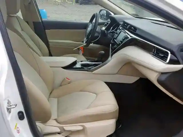 4T1B31HK3JU502017 2018 TOYOTA CAMRY LE-4