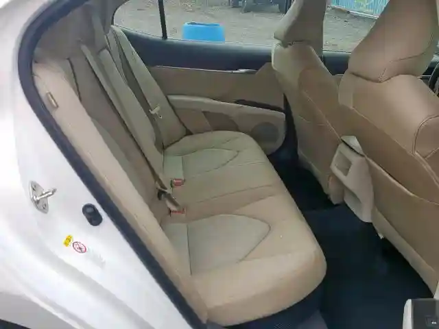 4T1B31HK3JU502017 2018 TOYOTA CAMRY LE-5