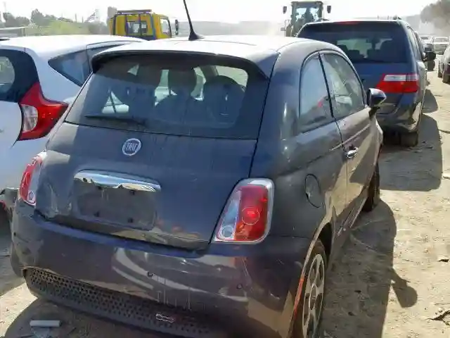 3C3CFFGE6JT471644 2018 FIAT 500 ELECTRIC-3