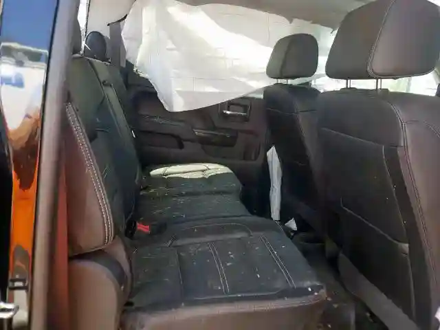 1GT12UE8XGF169261 2016 GMC SIERRA K2500 DENALI-5