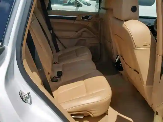 WP1AA2A28CLA09480 2012 PORSCHE CAYENNE-5