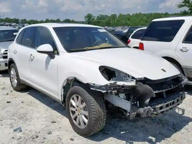 WP1AA2A28CLA09480 2012 PORSCHE CAYENNE-0
