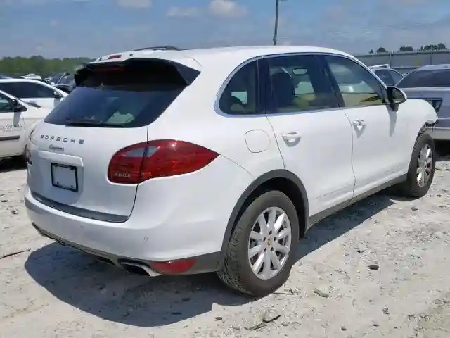 WP1AA2A28CLA09480 2012 PORSCHE CAYENNE-3