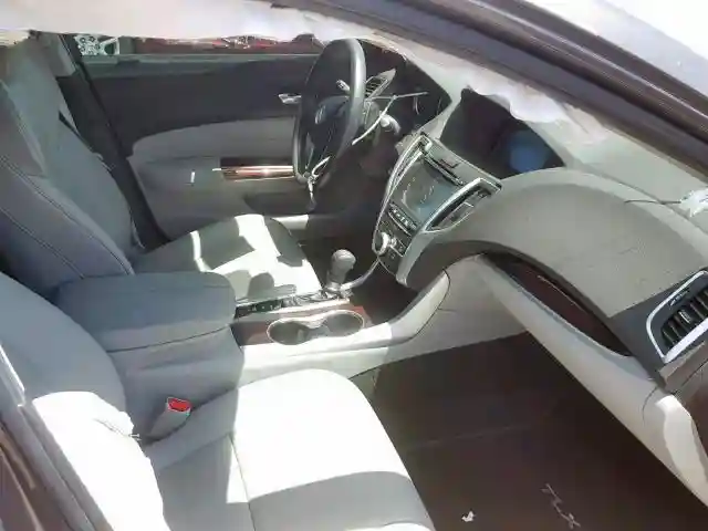 19UUB1F33HA007793 2017 ACURA TLX-4