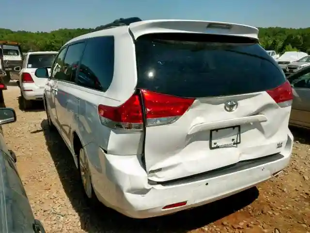 5TDDK3DC0ES092278 2014 TOYOTA SIENNA XLE-2