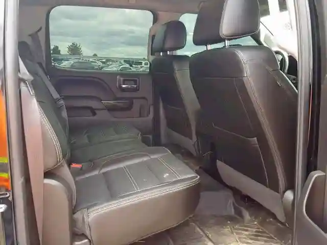 1GT12UE8XGF269585 2016 GMC SIERRA K2500 DENALI-5