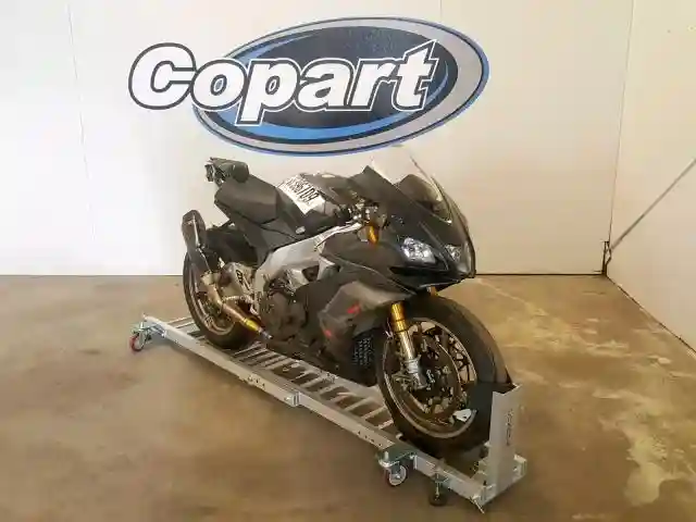 ZD4KEUA0LKS000018 2019 APRILIA RSV4-0