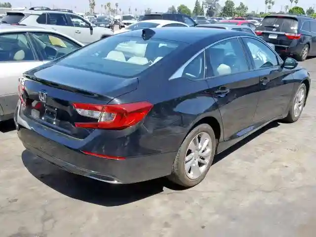 1HGCV1F11JA095749 2018 HONDA ACCORD LX-3