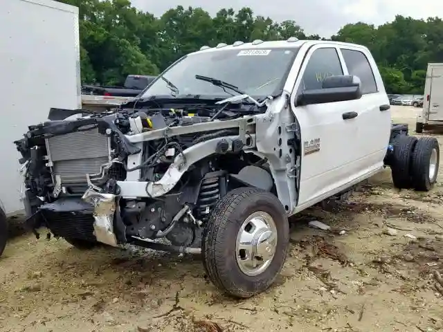 3C7WRTCL9JG312812 2018 RAM 3500-1