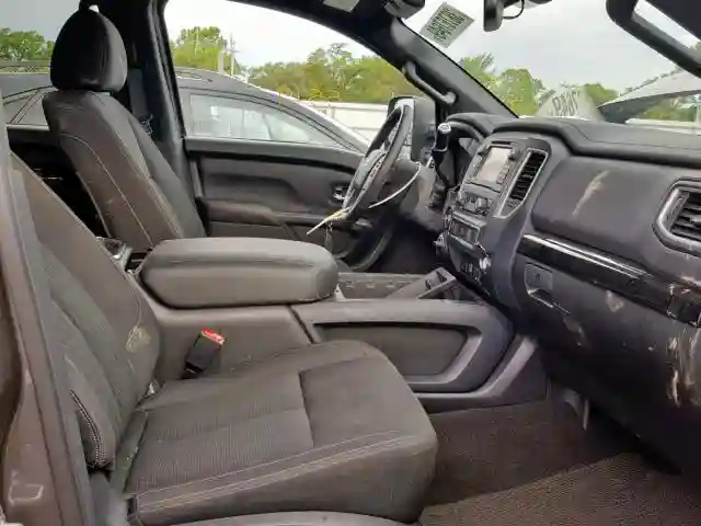 1N6BA1F43JN525044 2018 NISSAN TITAN XD SL-4