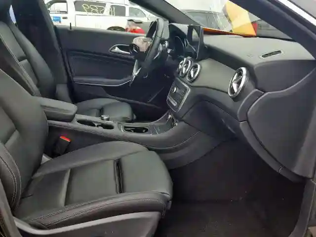 WDDSJ4EB8JN561113 2018 MERCEDES-BENZ CLA 250-4