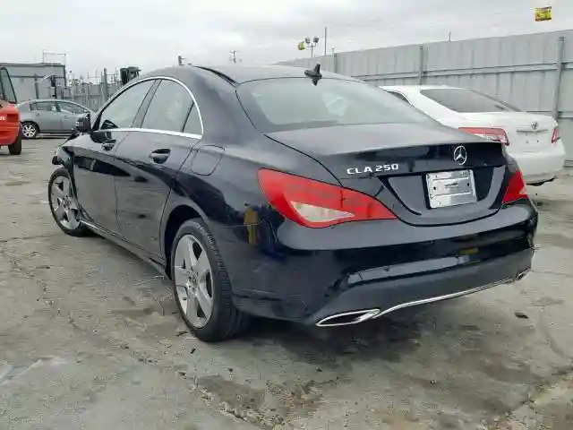 WDDSJ4EB8JN561113 2018 MERCEDES-BENZ CLA 250-2