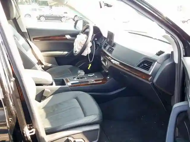 WA1ANAFY1J2128174 2018 AUDI Q5 PREMIUM-4