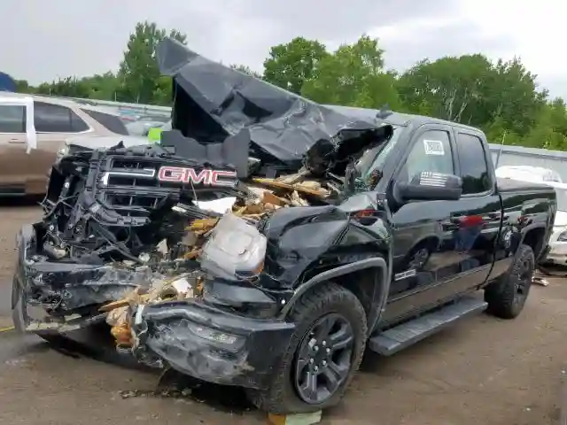 1GTV2LEC6JZ199945 2018 GMC SIERRA K1500-1