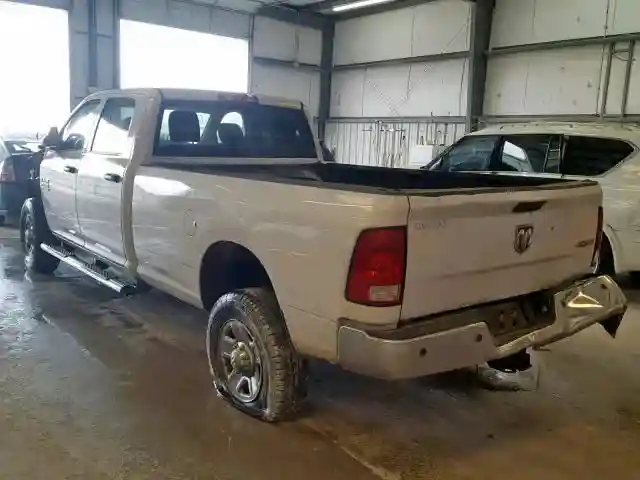 3C63R3GL0HG577176 2017 RAM 3500 ST-2