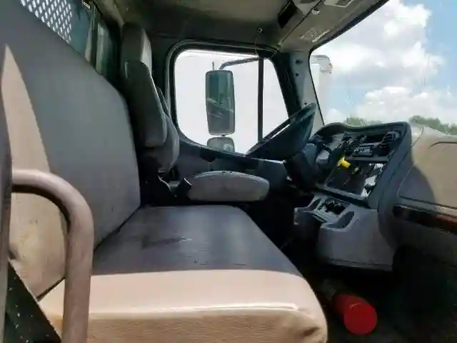 3ALACWDT8GDHG3858 2016 FREIGHTLINER M2 106 MEDIUM DUTY-4