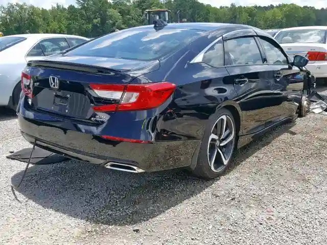 1HGCV2E32JA046441 2018 HONDA ACCORD SPORT-3