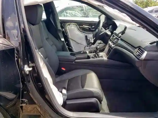 1HGCV2E32JA046441 2018 HONDA ACCORD SPORT-4