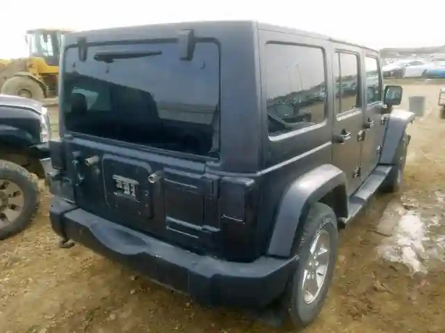 1C4BJWEG6EL130739 2014 JEEP WRANGLER UNLIMITED SAHARA-3