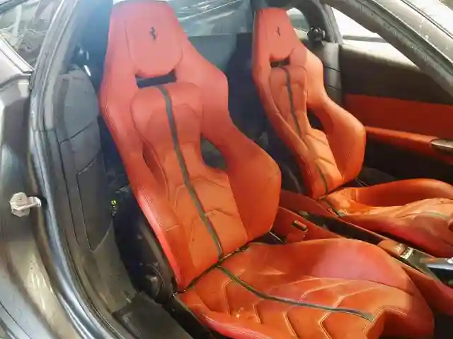 ZFF79ALAXG0215492 2016 FERRARI 488 GTB-5