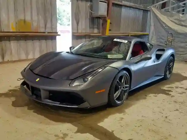 ZFF79ALAXG0215492 2016 FERRARI 488 GTB-1