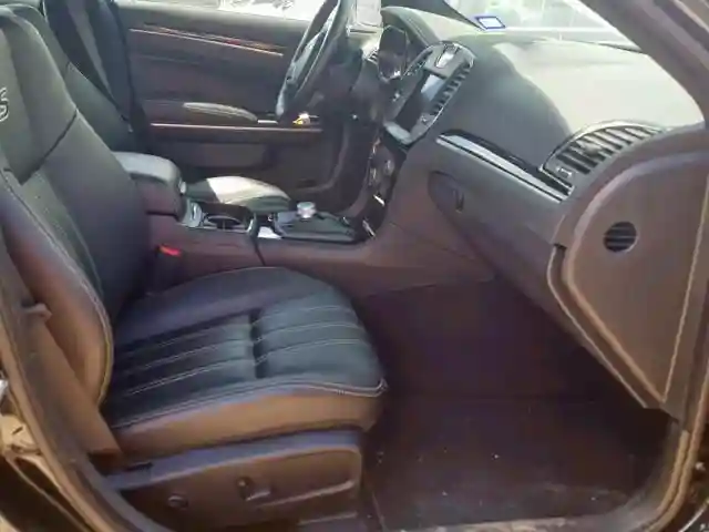 2C3CCABG9KH516767 2019 CHRYSLER 300 S-4