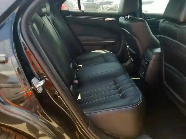 2C3CCABG9KH516767 2019 CHRYSLER 300 S-5