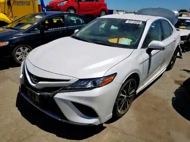 4T1B61HK5KU794438 2019 TOYOTA CAMRY XSE-1