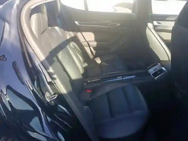 WP0AA2A7XBL012652 2011 PORSCHE PANAMERA 2-5