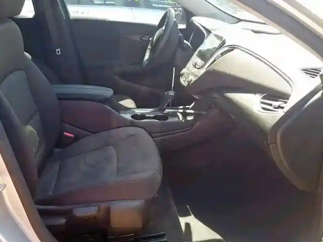 1G1ZD5ST3JF266555 2018 CHEVROLET MALIBU LT-4