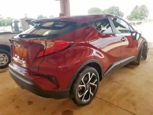 NMTKHMBX8JR021727 2018 TOYOTA C-HR XLE-3