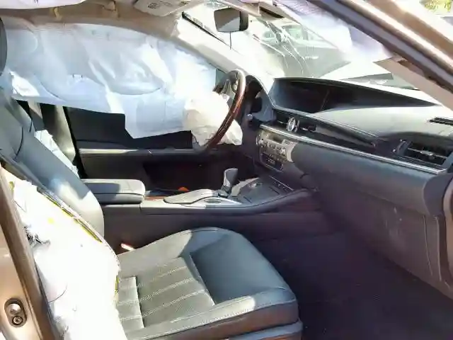 58ABK1GG2JU102040 2018 LEXUS ES 350-4