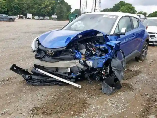 NMTKHMBX9KR084143 2019 TOYOTA C-HR XLE-1