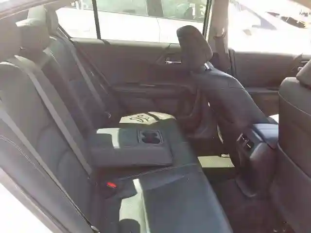 JHMCR6F5XHC030933 2017 HONDA ACCORD HYBRID-5