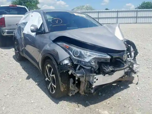 NMTKHMBX4JR030683 2018 TOYOTA C-HR XLE-0