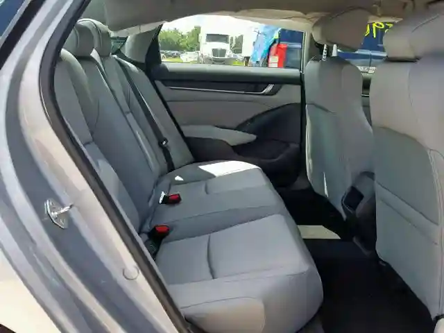 1HGCV1F13JA267411 2018 HONDA ACCORD LX-5