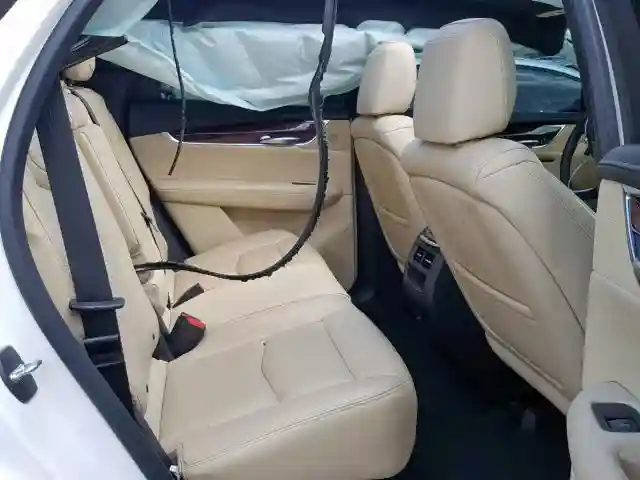 1GYKNDRS6HZ149052 2017 CADILLAC XT5 LUXURY-5