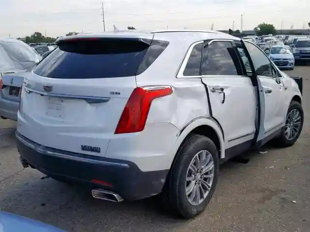1GYKNDRS6HZ149052 2017 CADILLAC XT5 LUXURY-3