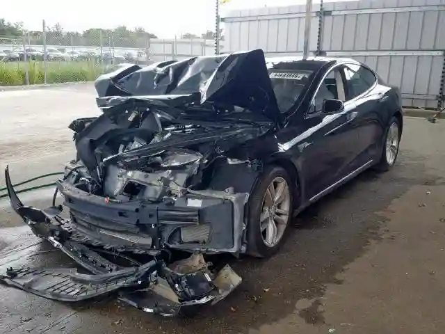 5YJSA1H18EFP33849 2014 TESLA MODEL S-1