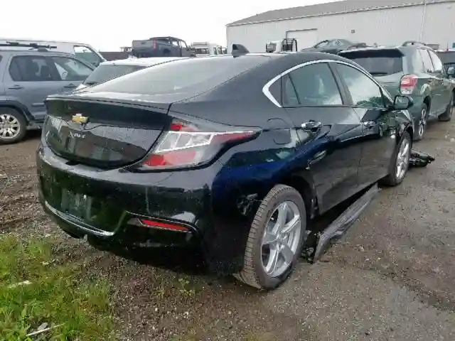 1G1RA6S52JU140604 2018 CHEVROLET VOLT LT-3