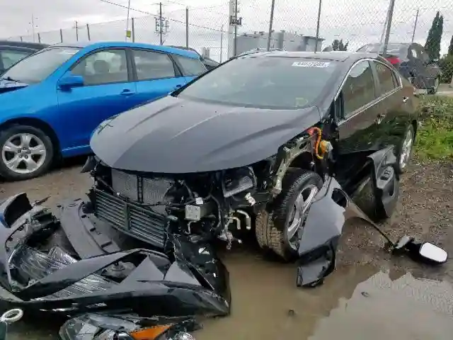 1G1RA6S52JU140604 2018 CHEVROLET VOLT LT-1