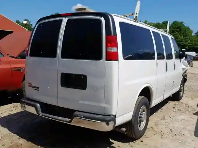 1GAWGFFG2G1248633 2016 CHEVROLET EXPRESS G2500 LT-3
