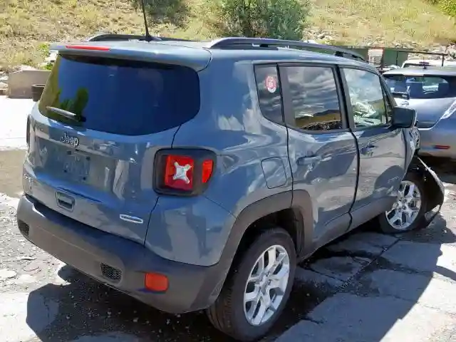 ZACCJBBB5JPH51952 2018 JEEP RENEGADE LATITUDE-3