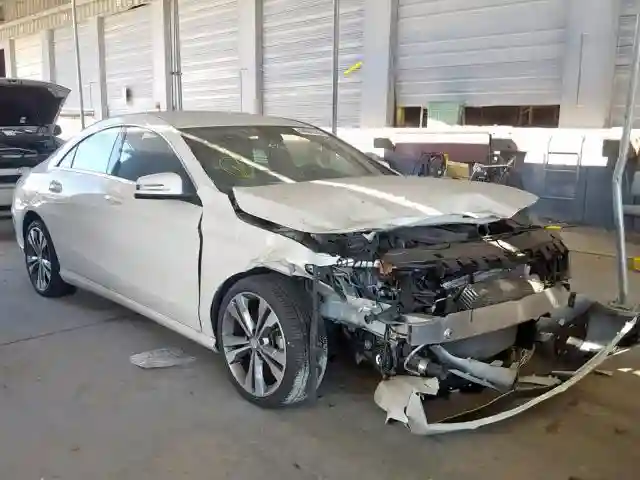 WDDSJ4GB0GN374423 2016 MERCEDES-BENZ CLA 250 4MATIC-0