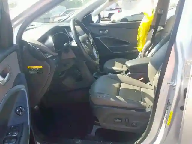 5XYZW4LA3HG471471 2017 HYUNDAI SANTA FE SPORT-4