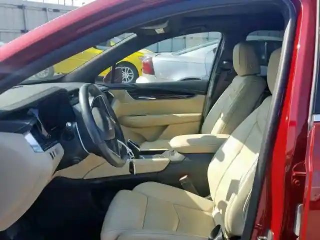 1GYKNBRS5HZ120002 2017 CADILLAC XT5 LUXURY-4