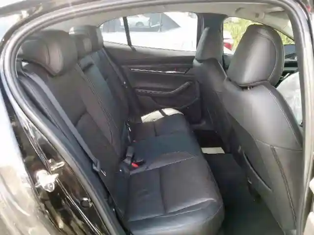 JM1BPBEM3K1123879 2019 MAZDA 3 PREMIUM-5
